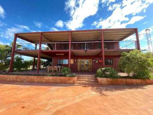 Exmouth House | 13 Skipjack Circle