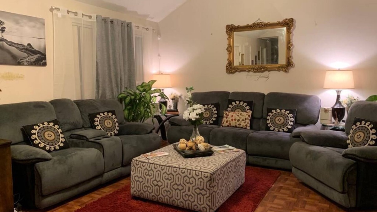 Gracewood House | 1300sq, 3 beds 2 bath Sleep 7-9 close to the master,airport ,forth Gordon,