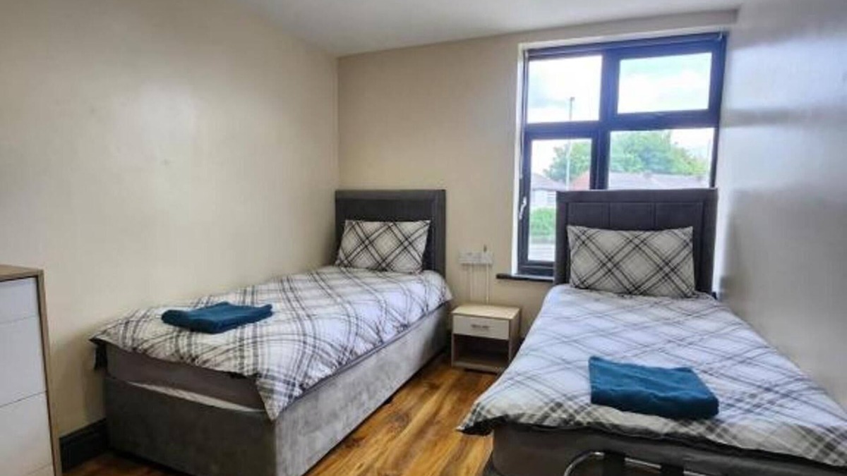 Trafford Apartment | 133 A Park Road Stretford
