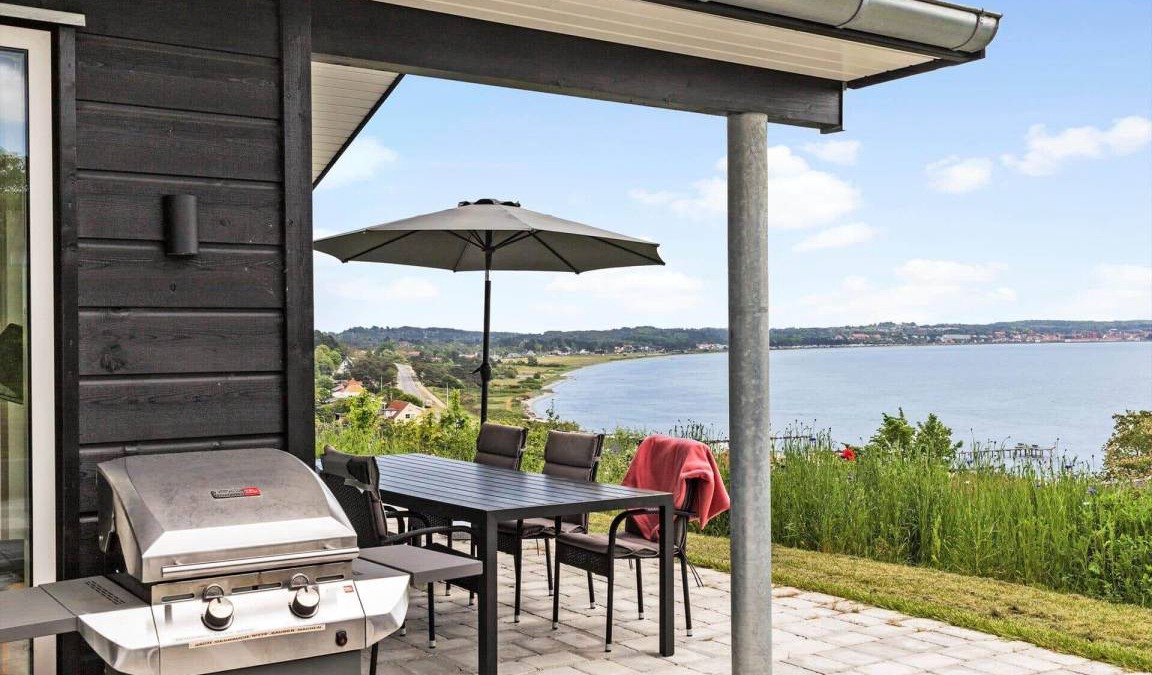 Egsmark Strand House | 133 m² House ∙ 4 bedrooms ∙ 8 guests