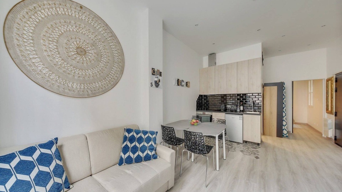 Quartier de la Porte-Saint-Denis Apartment | 133 Suite Charly - Superb apartment in Paris.