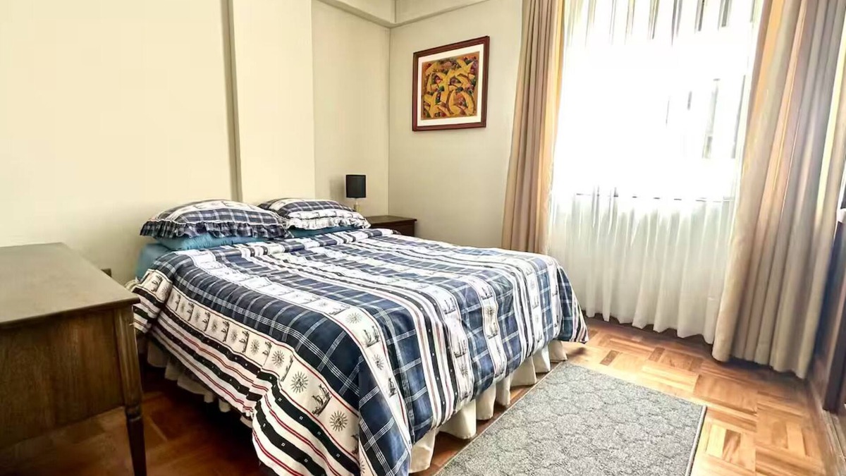 Downtown La Paz Apartment | 13th Floor-Comfort-3 BR-View-Steps to US Embassy