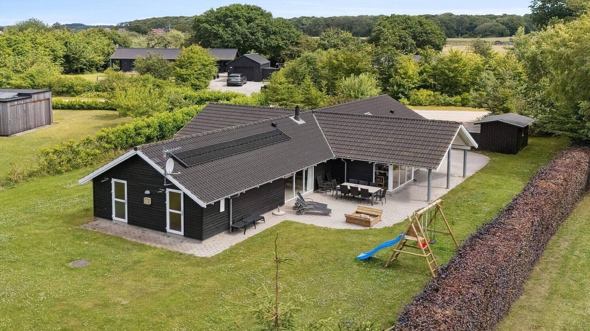 Ebeltoft House | 14 person holiday home in Ebeltoft