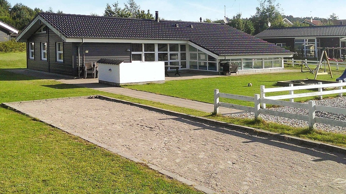 Lyngsbæk Strand House | 14 person holiday home in Ebeltoft-By Traum