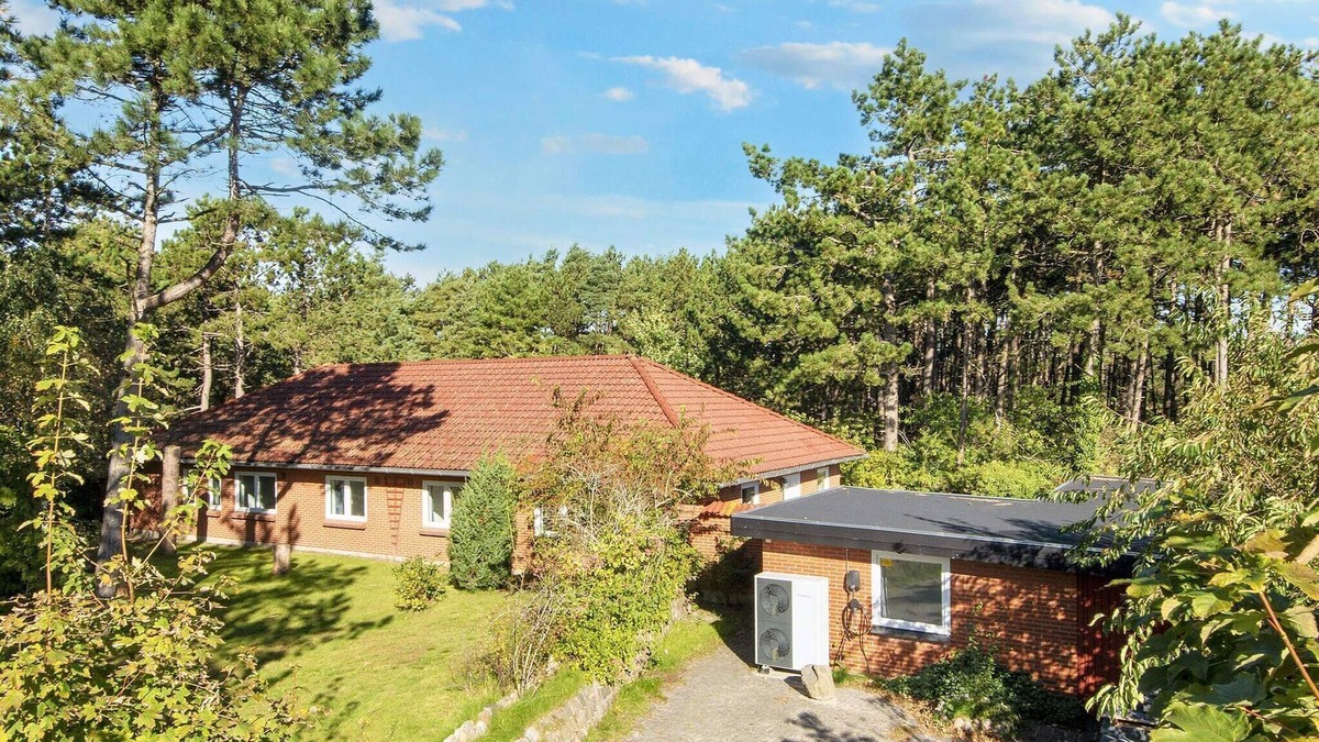 Sønderstrand House | 14 person holiday home in Rømø-By Traum