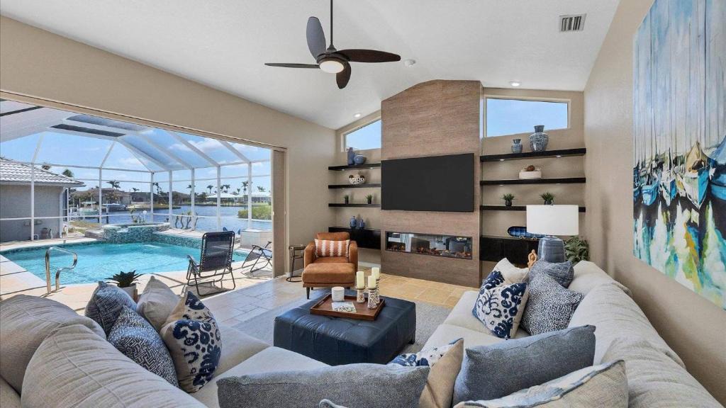 Punta Gorda House | 1417 Blue Jay
