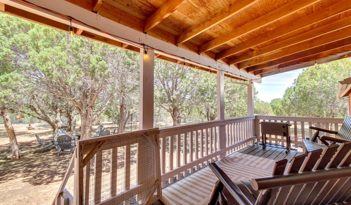 Show Low Cottage | 143 m² Cottage ∙ 2 bedrooms ∙ 12 guests