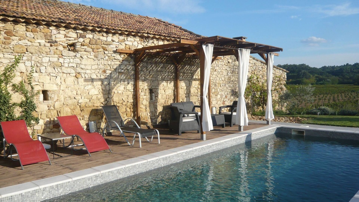 Bagnols-sur-Ceze House | 14th century farmhouse, private swimming pool, 260 m², contemporary decor! quiet!
