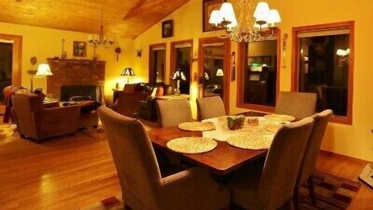 Quilcene Cabin | 15 acre Forest Retreat on Olympic Peninsula (Quilcene)