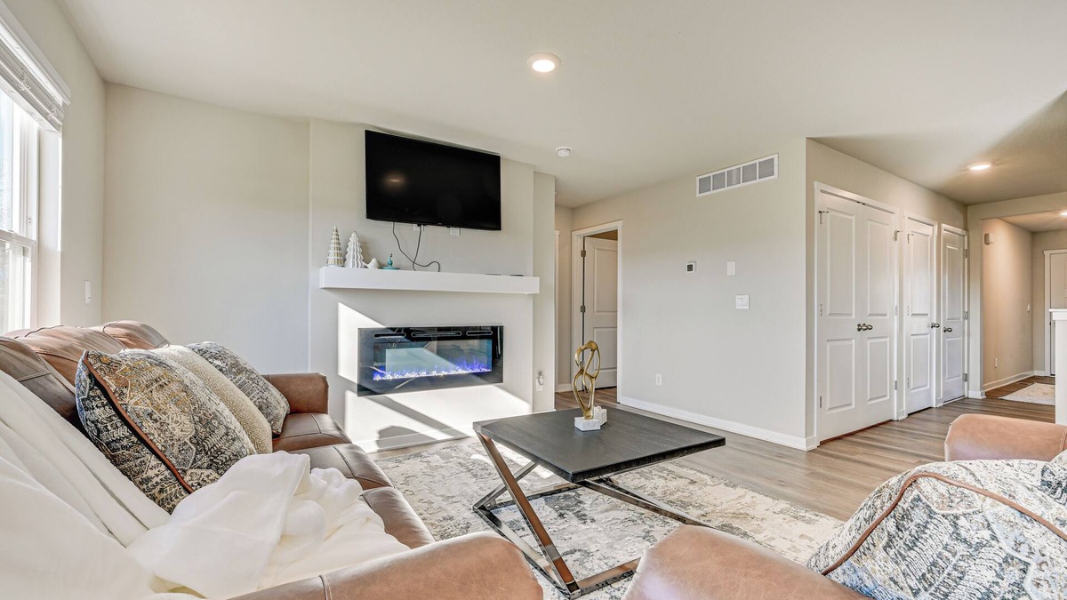 Waukee House | 15 Mi to Dtwn Des Moines: Pet-Friendly Waukee Home