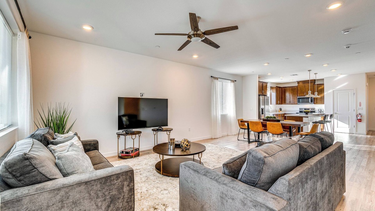 Sacramento House | 15 Mi to Dtwn Sacramento: Newly Built Home!
