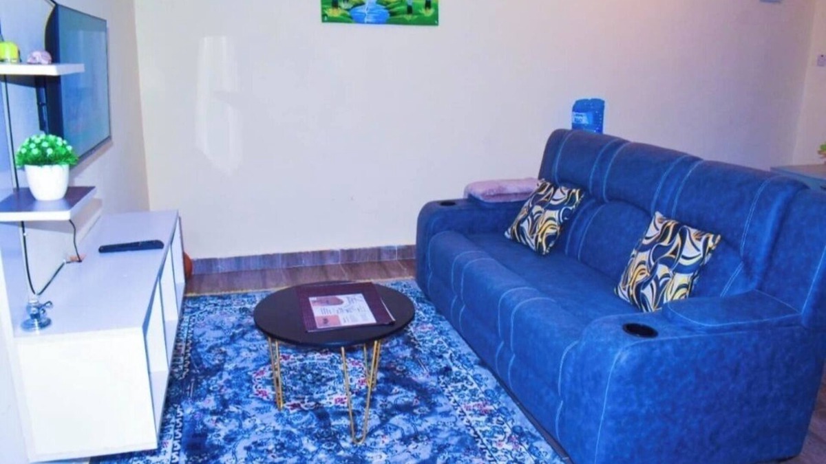 Naivasha House | 15 minutes drive to Naivasha beach. Get all the peace u need at Rockview Haven!