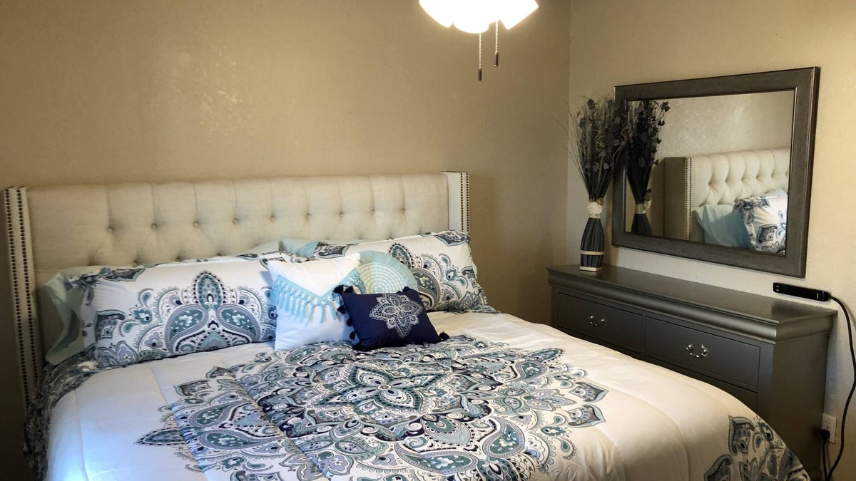 Eagle Pass Apartment | 15 minutes from the border or the Kickapoo Lucky Eagle Casino