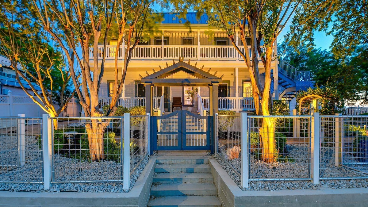 Marble Falls House | 15% Off Oct! Buchanan Ste, Downtown Marble Fall