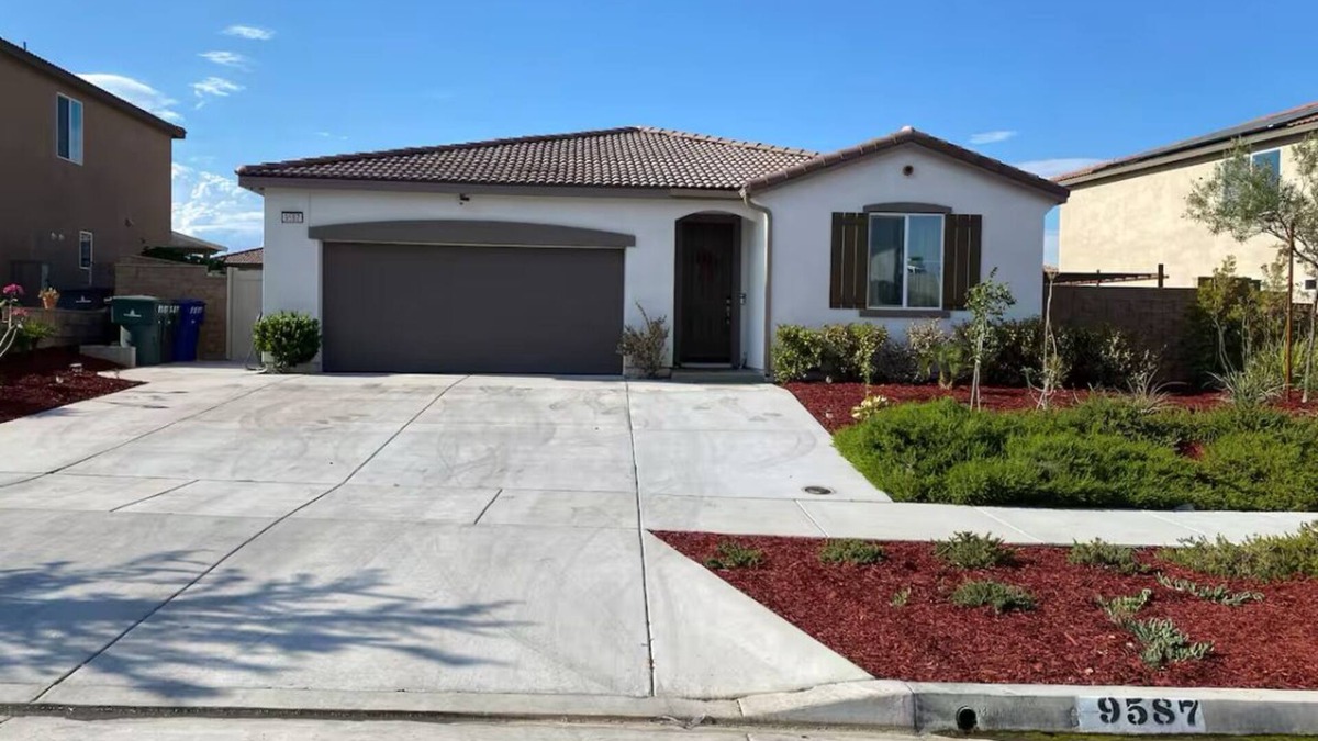 Riverside House | 15% Off Spacious And Confoetable One-Story 4 Rooms