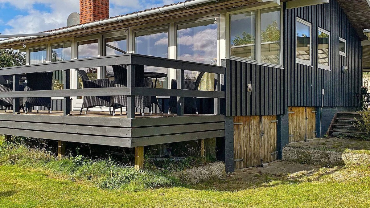 Skibby House | 15 person holiday home in Skibby