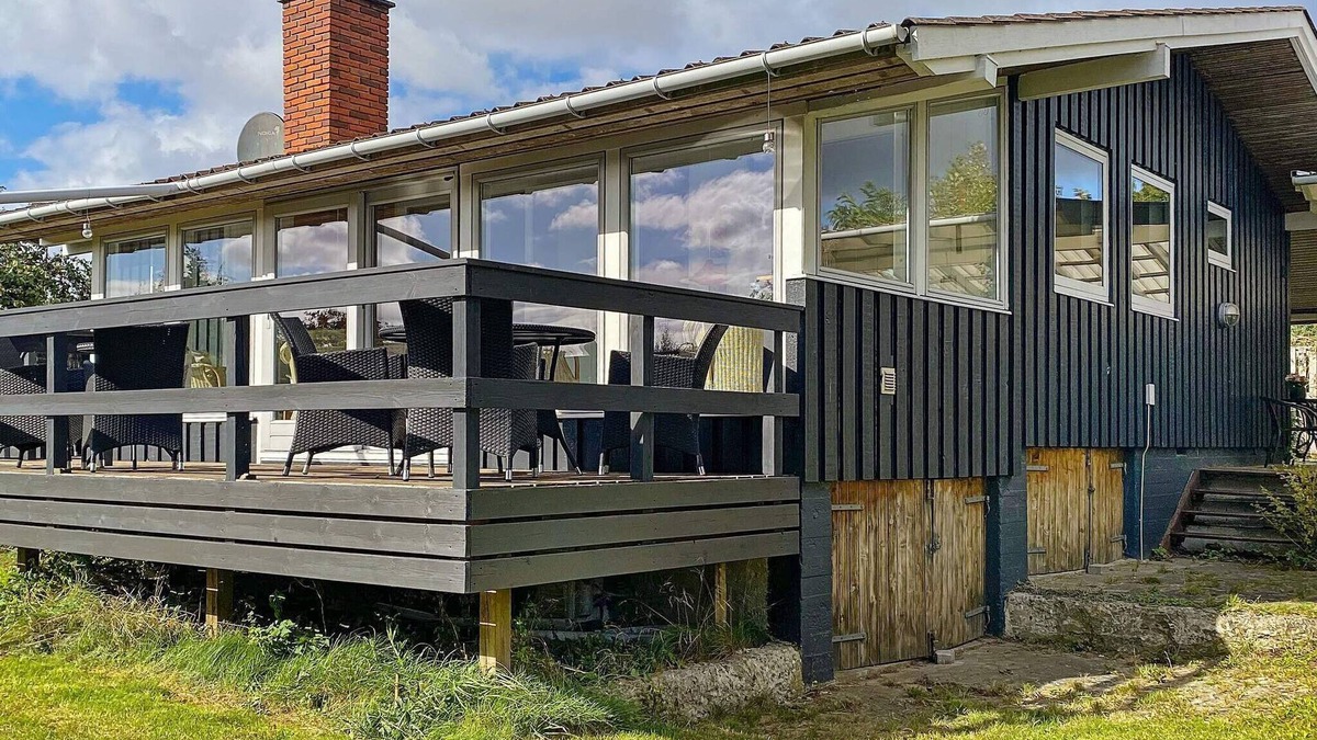 Skibby House | 15 person holiday home in Skibby