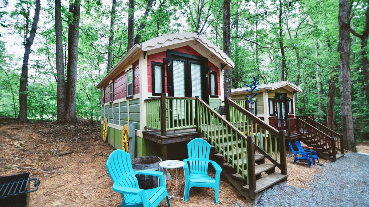 Sevierville House | #15 Queenie - Gypsy Cottage