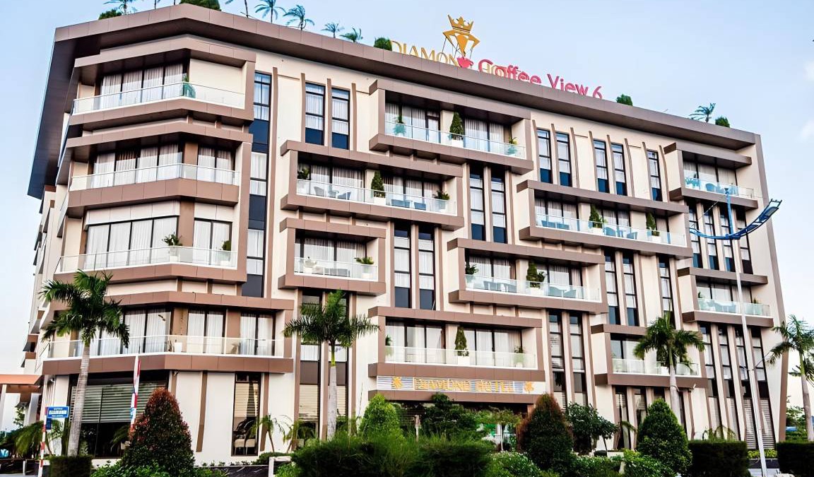 Van Don Hotel | 150 m² Hotel ∙ 2 bedrooms ∙ 4 guests