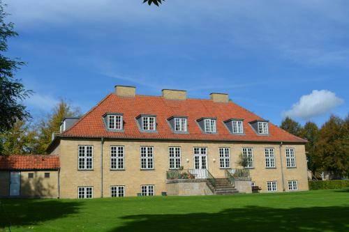 Sønderborg Municipality Hotel | 154 m² Hotel ∙ 2 bedrooms ∙ 5 guests