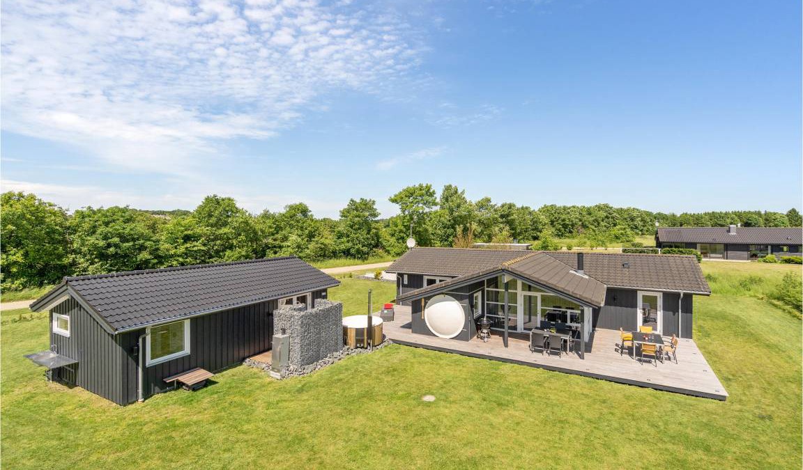 Krejbjerg House | 155 m² House ∙ 6 bedrooms ∙ 10 guests