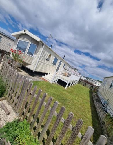 Burnham-on-Sea Other | 158 Unity Beach Brean 4 birth No pets sorry