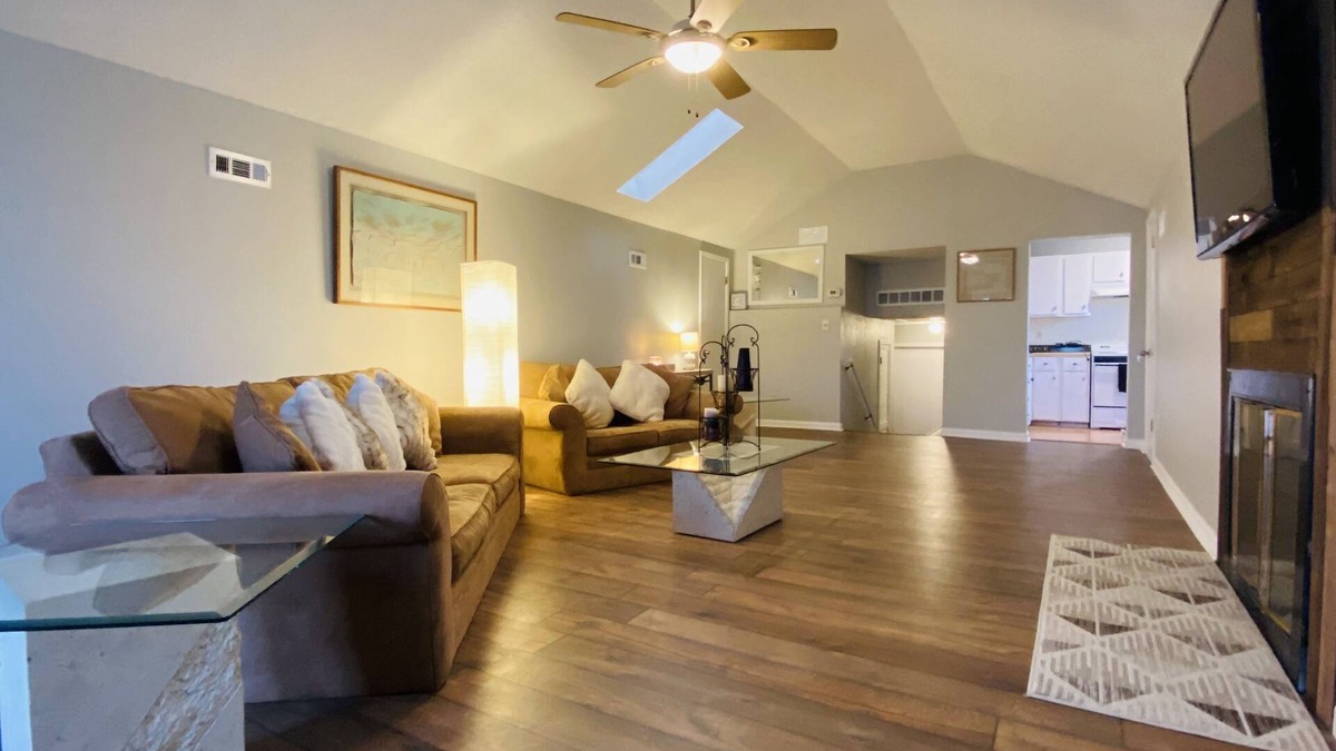 Grain Valley Apartment | 15miles to stadiums-walking distance to local bars
