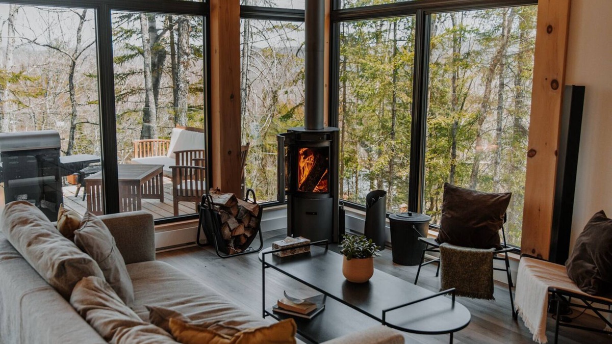 La Conception Cabin | 15min from Tremblant, modern work from home cabin