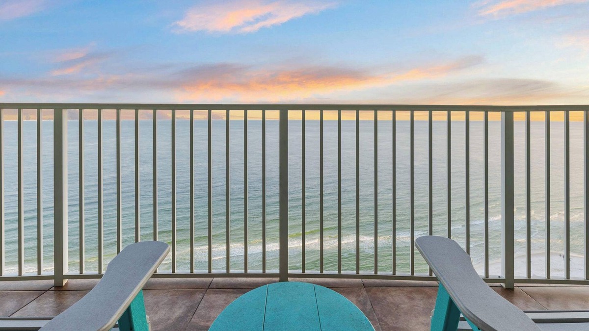 Orange Beach Condo | 15th Floor Beachfront Condo | Balcony, Lazy River | Tickets for Local Activities