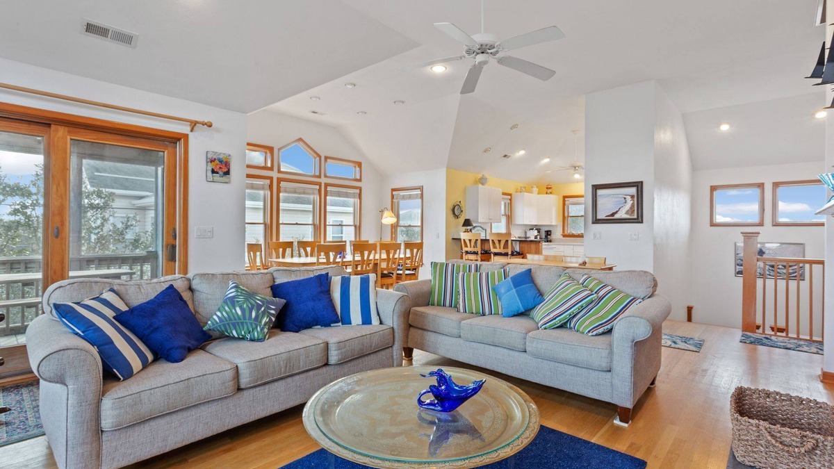 Buck Island House | 1606 Jouhara *6 bedrms*Hot Tub*4 Min Walk to Beach