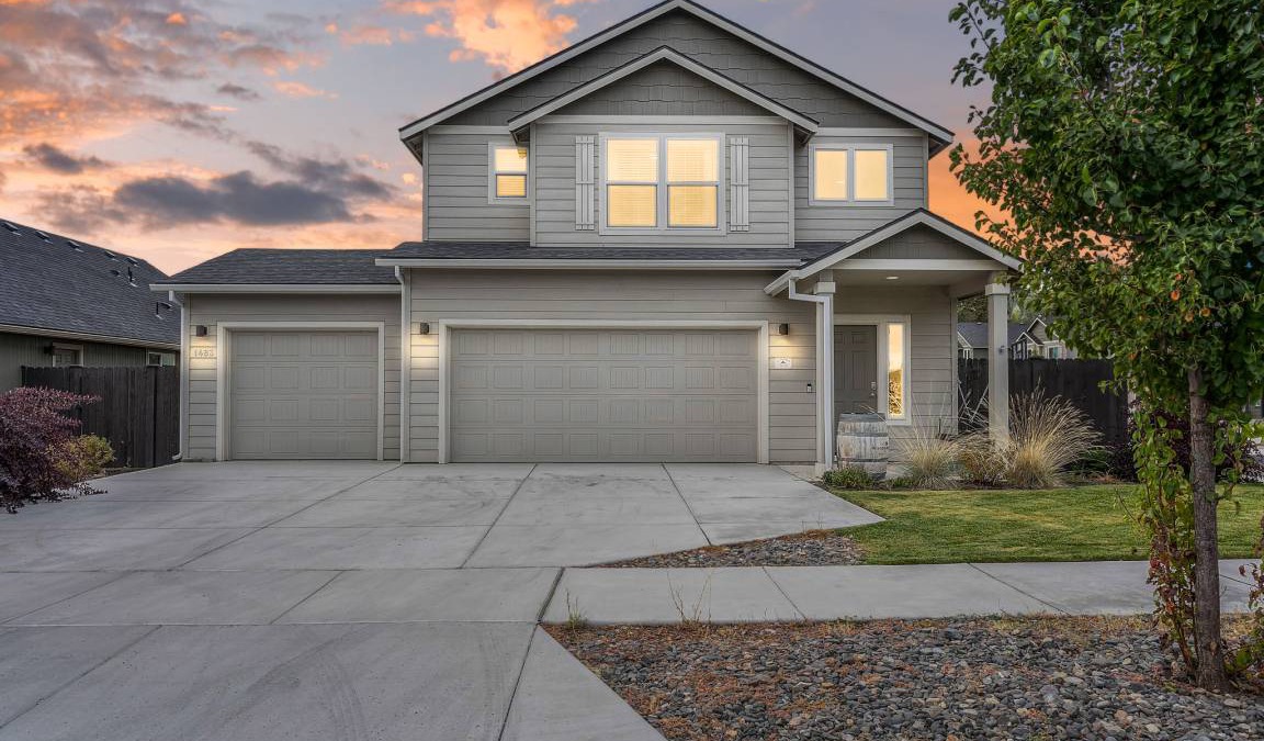 Orchard District House | 169 m² House ∙ 3 bedrooms ∙ 7 guests