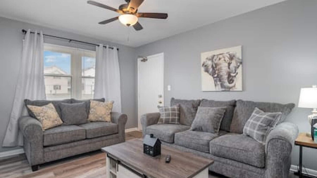 Trenton Apartment | 17 S First - Unit 6 · 17 s first street unit 6