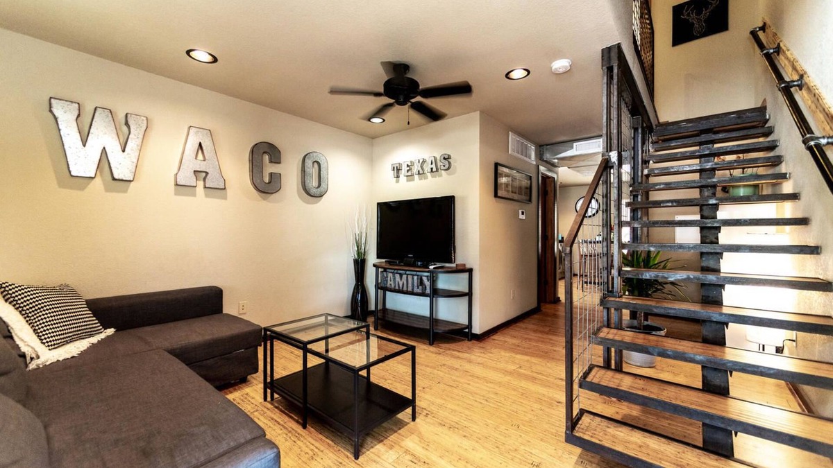 Waco Apartment | 1700 South 2nd