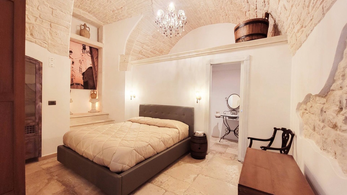 Giovinazzo House | 1700s STONE HOUSE + PATIO IN THE OLD TOWN.
