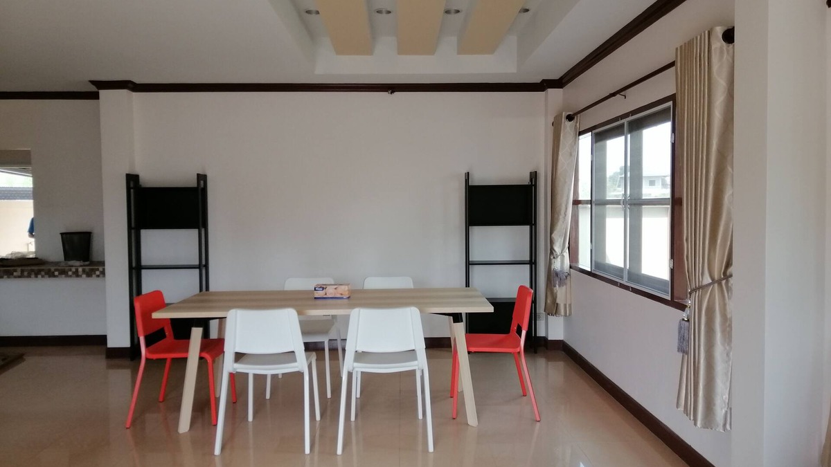 Ban Pong House | 175squarewah/newly renovated/90sqwah backyard/4bedrooms/3bathrooms