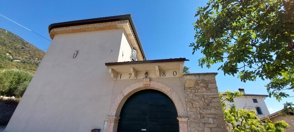 Caprino Veronese Apartment | 1780 Apartments