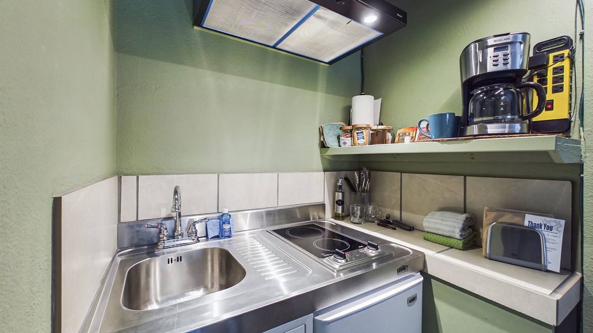 Orick Apartment | 17B Gold Rush Single Room at the Meadow Site