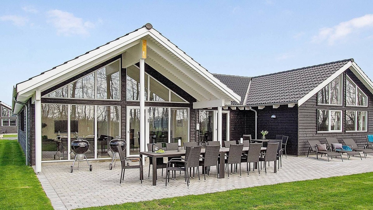 Olpenitz House | 18 person holiday home in Hasselberg