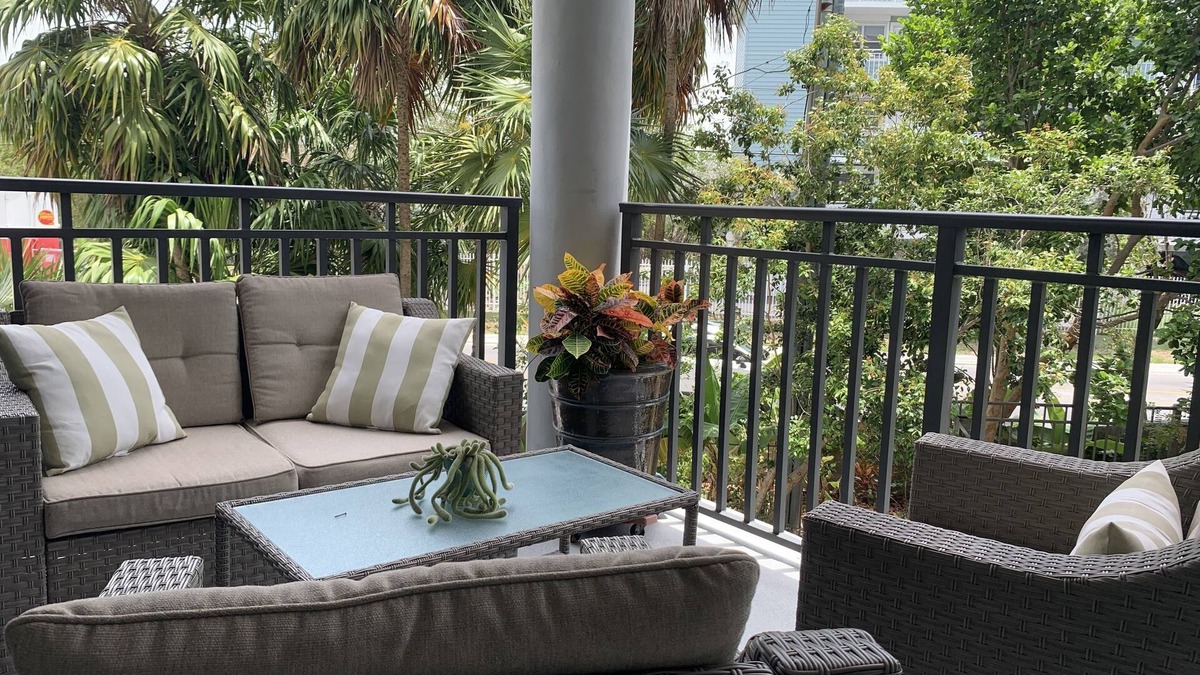 Key West Condo | 1800 Atlantic Condo in Key West – Stylish 2BR with Pool, Tennis & Beach