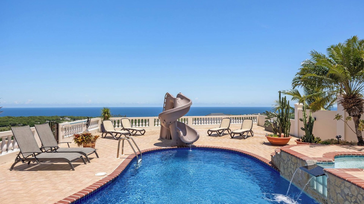 Yeguada Villa | 180° Ocean View hacienda - ideal for families & kids.