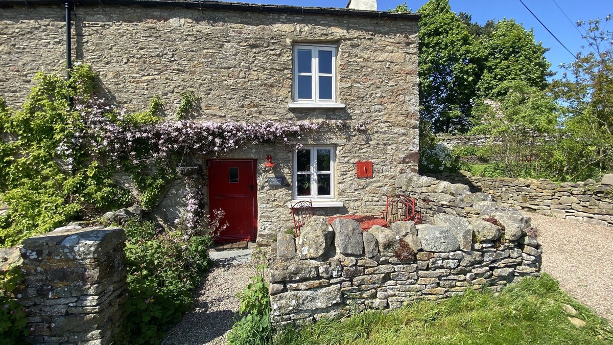 Marrick Cottage | 18th Century Dales Cottage w/Views & Garden