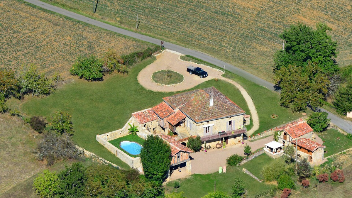 Varen House | 18th-century estate gîte for10 people