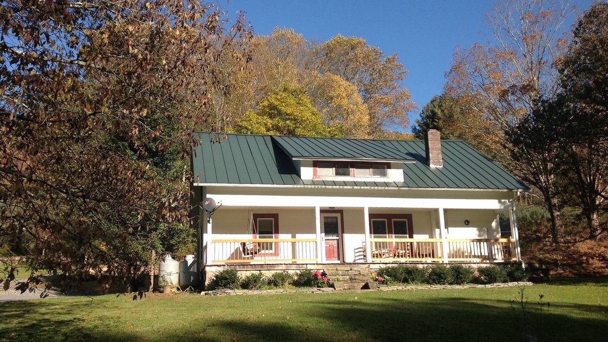 Deep Gap Other | 1920 Farmhouse nestled in the Appachian Mtns.