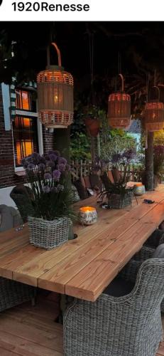 Renesse Bed & Breakfast | 1920Renesse