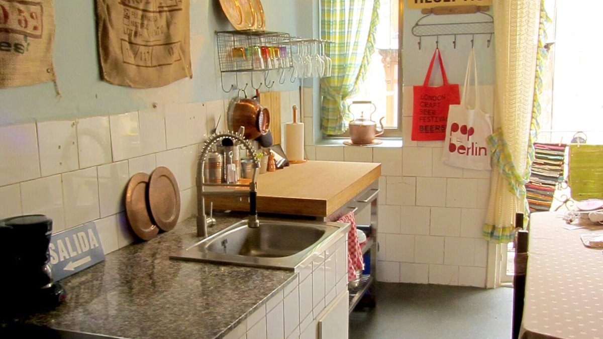 Santander Apartment | 1920s Flat central location 10min to beach