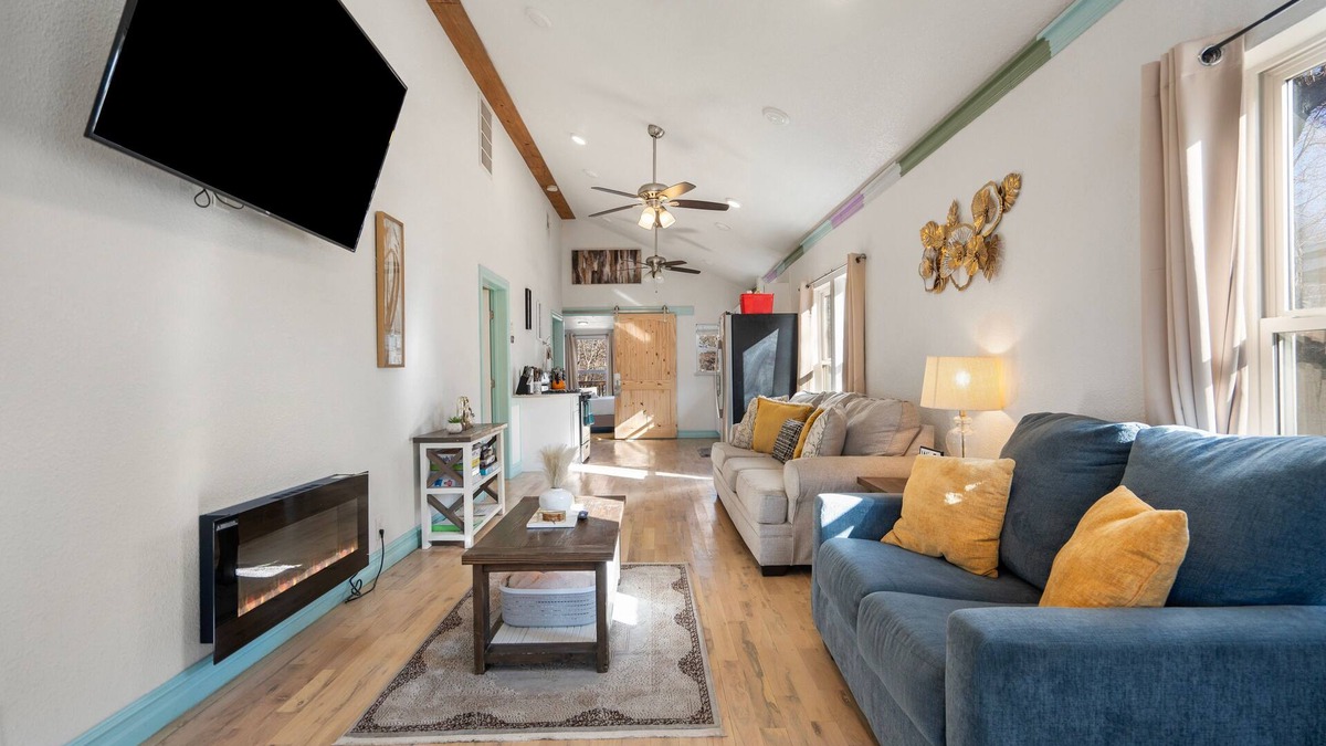 Tulsa House | 1920s Owen Park Remodel | DT+Gathering PL < 10 min