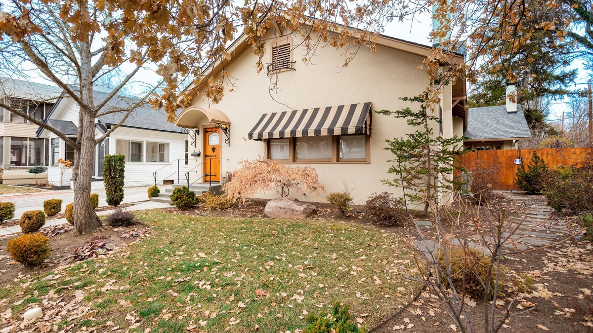 East End House | 1927 Downtown Chalet - 5 min to River, BSU, St Lukes and downtown