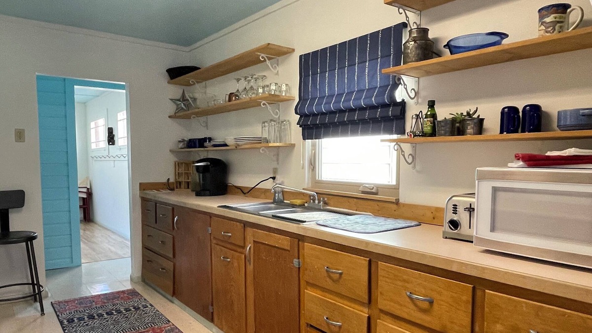 Challis Cottage | 1930's Uptown House