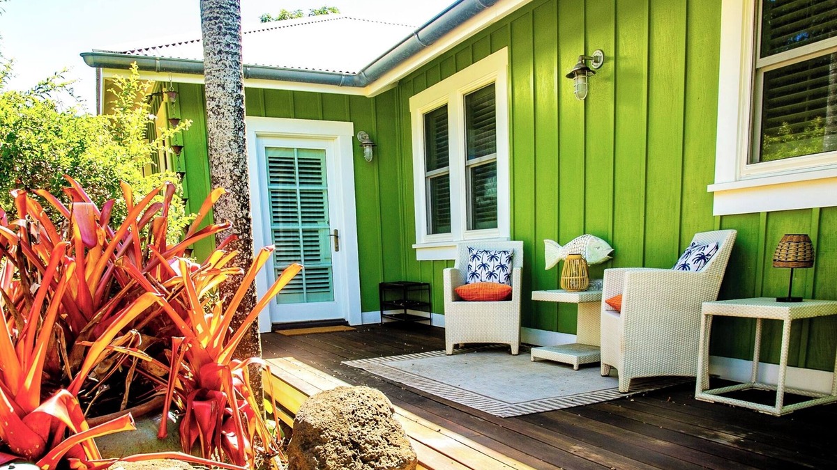 Poipu Cottage | 1940’s Retro Shack By The Sea