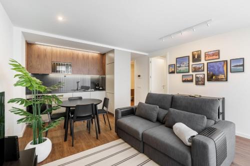 Braga Apartment | 196 Andrade Corvo Apartment by Minho's Guest